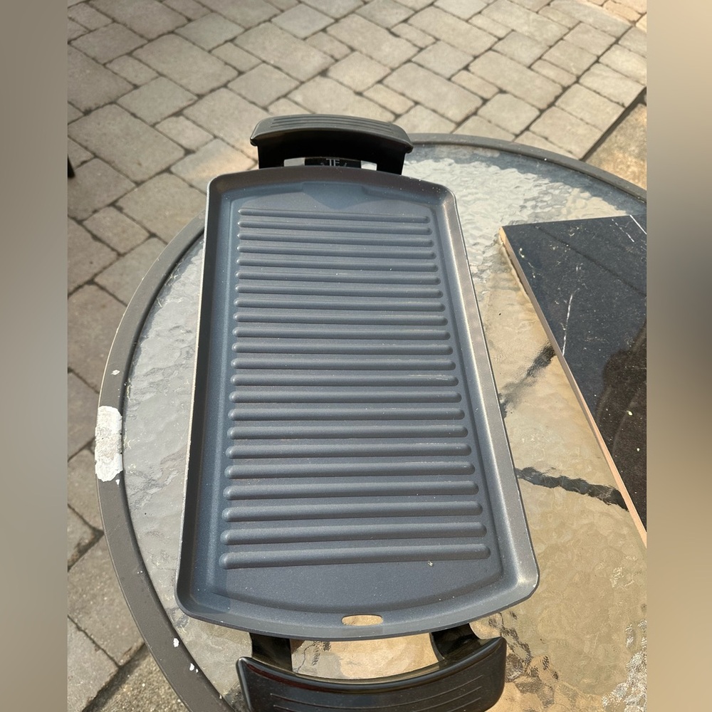 TODD ENGLISH Gourmet Collection, ￼Electric grilling station